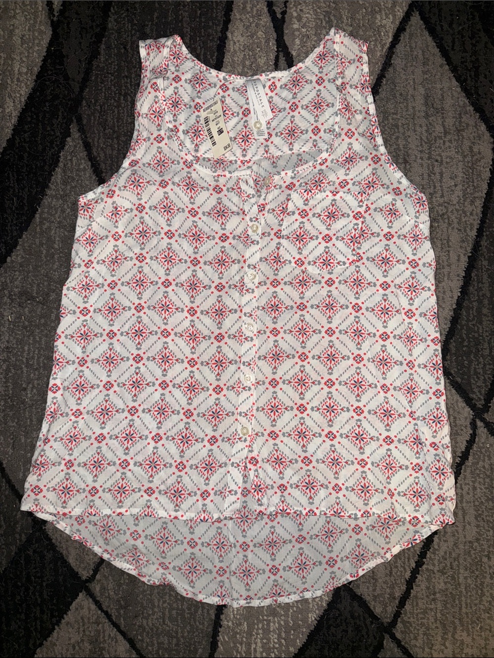 Aeropostal Sleeveless Camisole with Pink Geometric Pattern Women’s Size XS